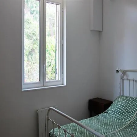 House - Quartier Abatilles - Proche Parc Pereire, Commerces De Proximite Et Plage - Maison 3 Chambres - 6 Personnes.